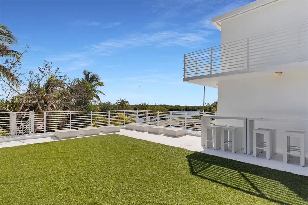98701 Overseas Hwy Key Largo, FL 33037