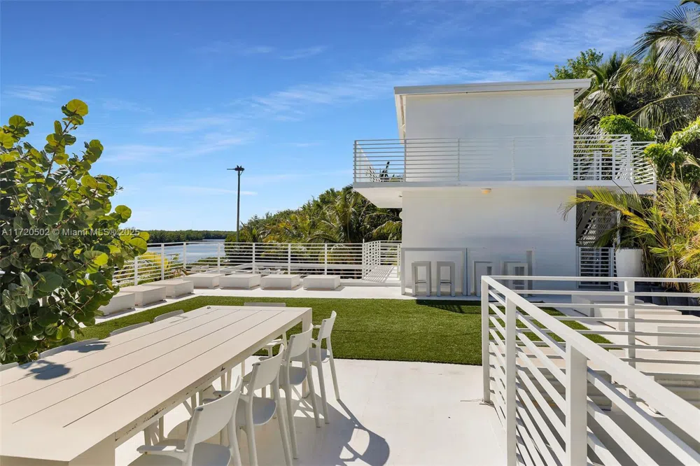 98701 Overseas Hwy Key Largo, FL 33037