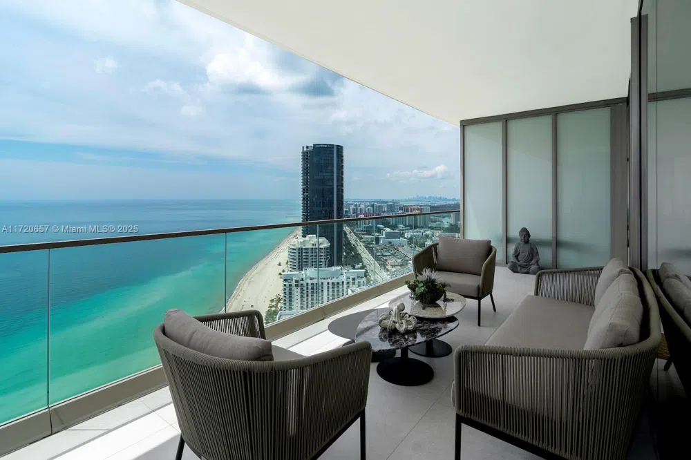 18975 Collins Ave #4102 Sunny Isles Beach, FL 33160