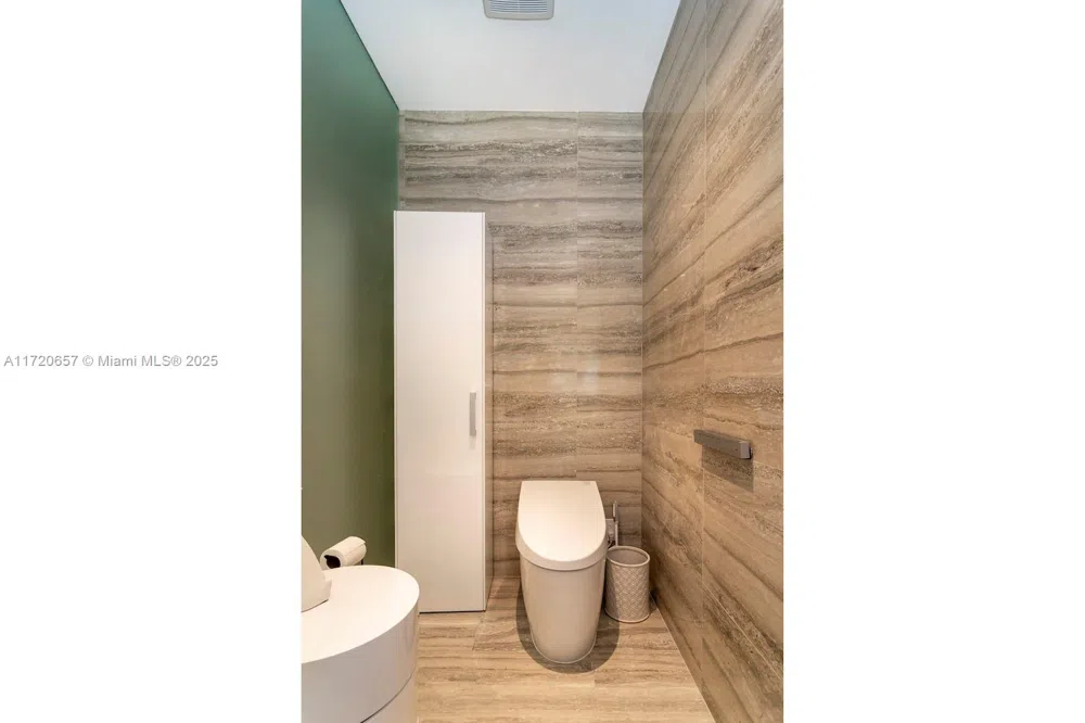 18975 Collins Ave #4102 Sunny Isles Beach, FL 33160