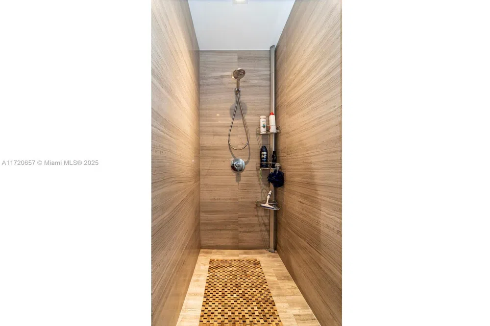 18975 Collins Ave #4102 Sunny Isles Beach, FL 33160
