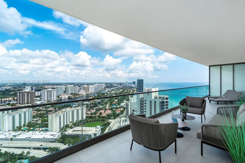 18975 Collins Ave #4102 Sunny Isles Beach, FL 33160