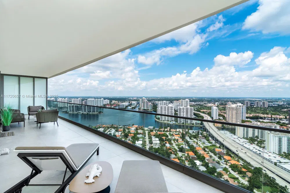 18975 Collins Ave #4102 Sunny Isles Beach, FL 33160
