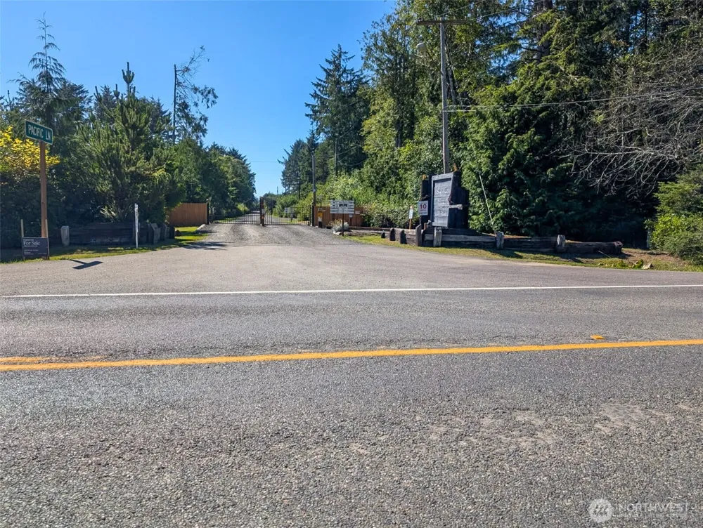 2 Dolphin Lane Copalis Beach, WA 98535