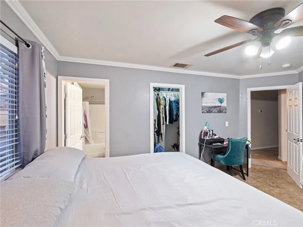 34646 Paseo Del Valle Barstow, CA 92311