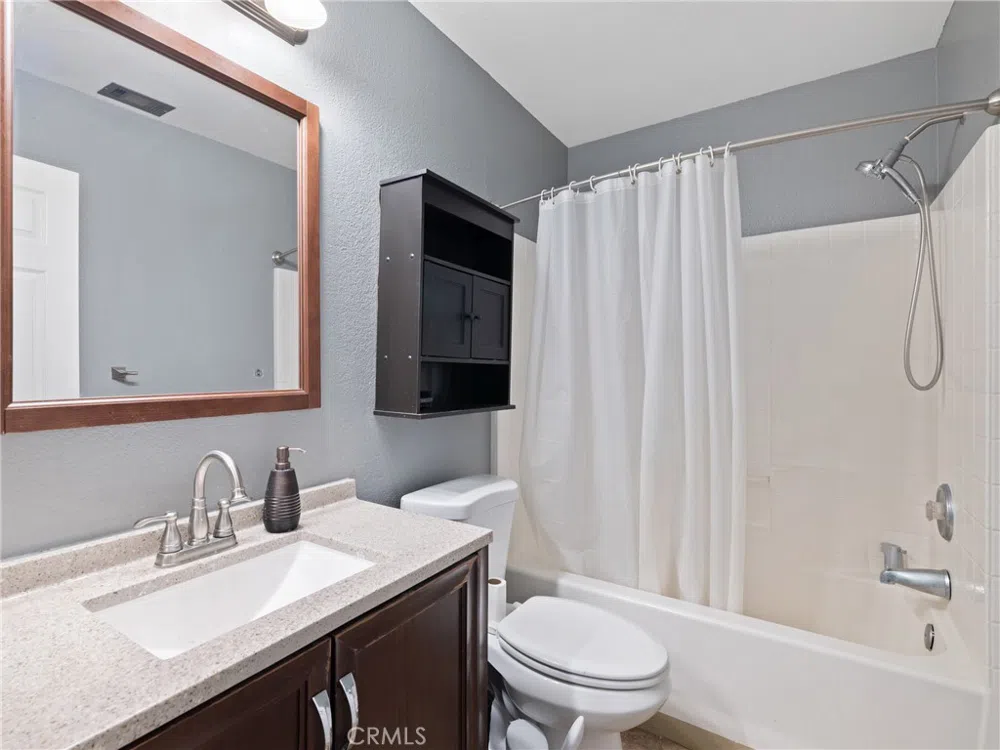 34646 Paseo Del Valle Barstow, CA 92311