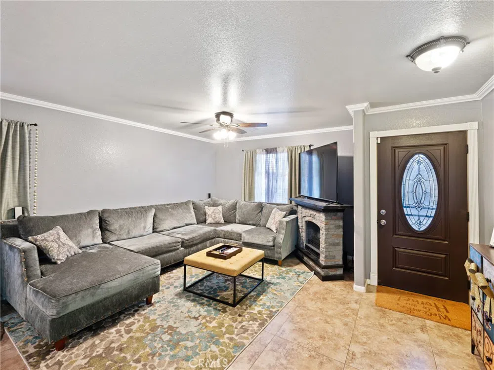 34646 Paseo Del Valle Barstow, CA 92311