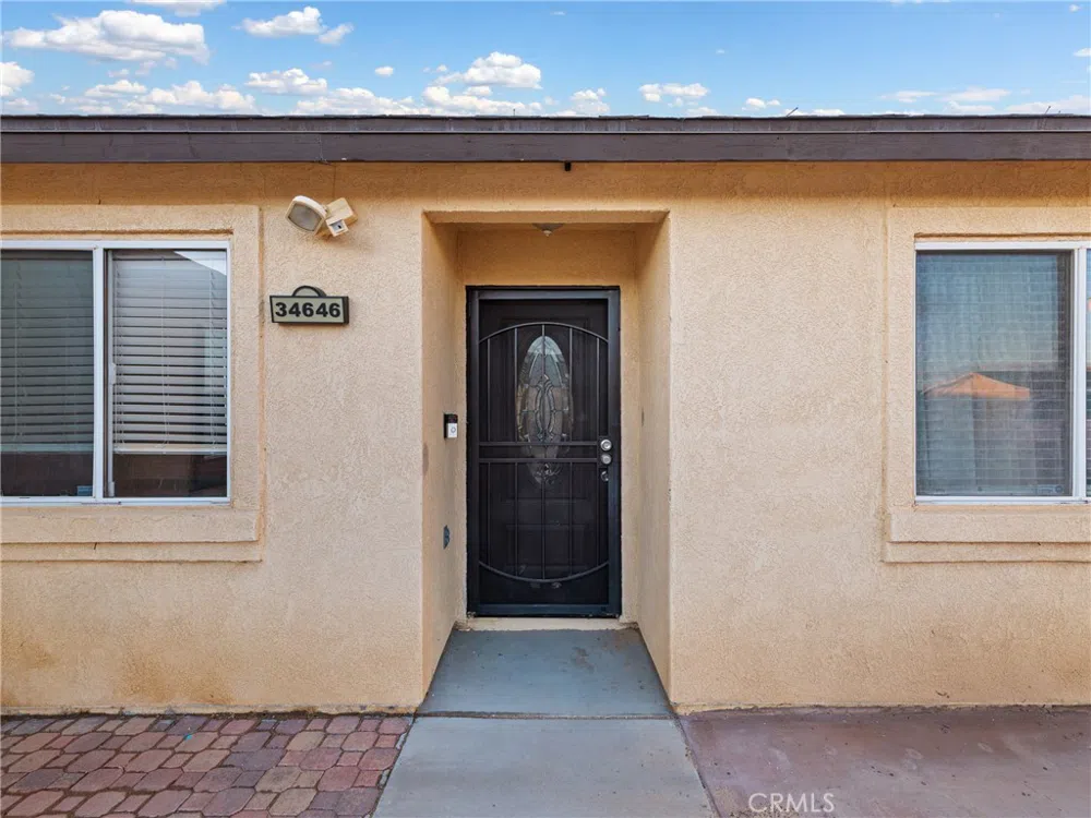 34646 Paseo Del Valle Barstow, CA 92311