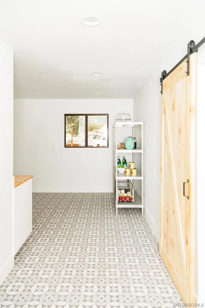 28114 Queensbridge Rd Valley Center, CA 92082
