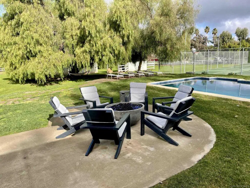 28114 Queensbridge Rd Valley Center, CA 92082