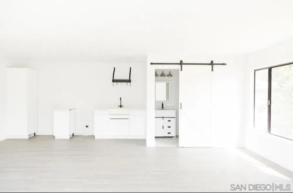 28114 Queensbridge Rd Valley Center, CA 92082
