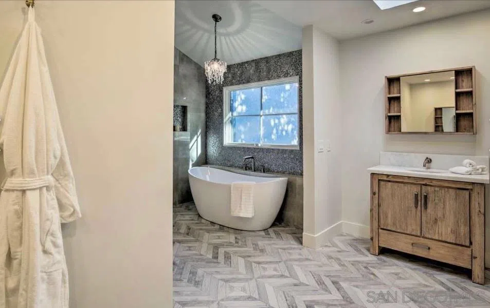 28114 Queensbridge Rd Valley Center, CA 92082