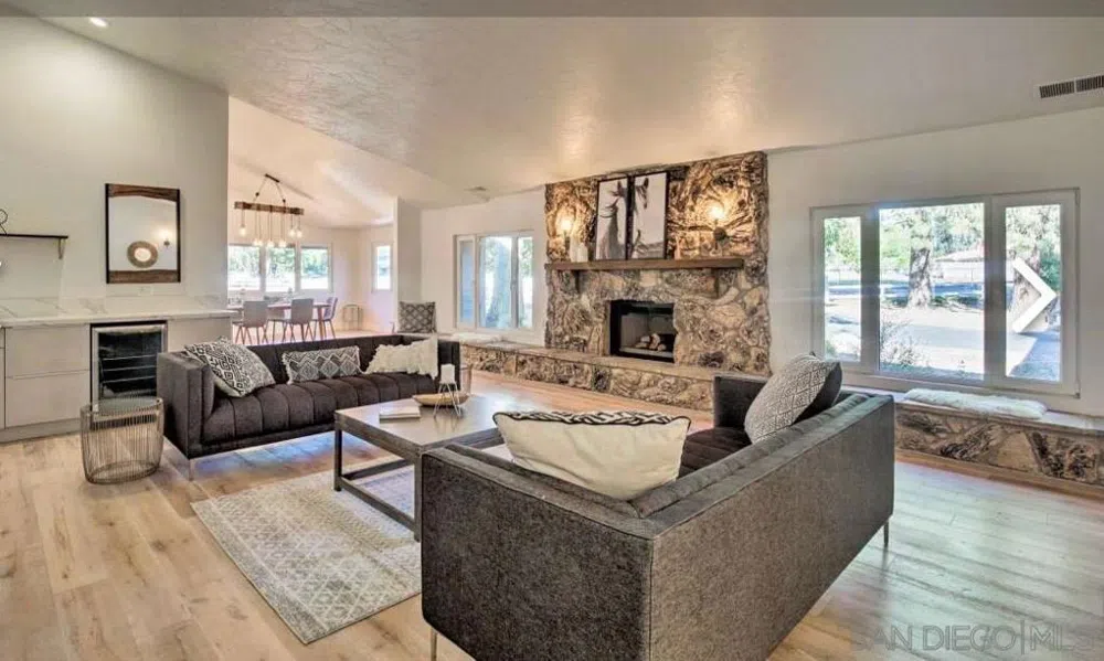 28114 Queensbridge Rd Valley Center, CA 92082