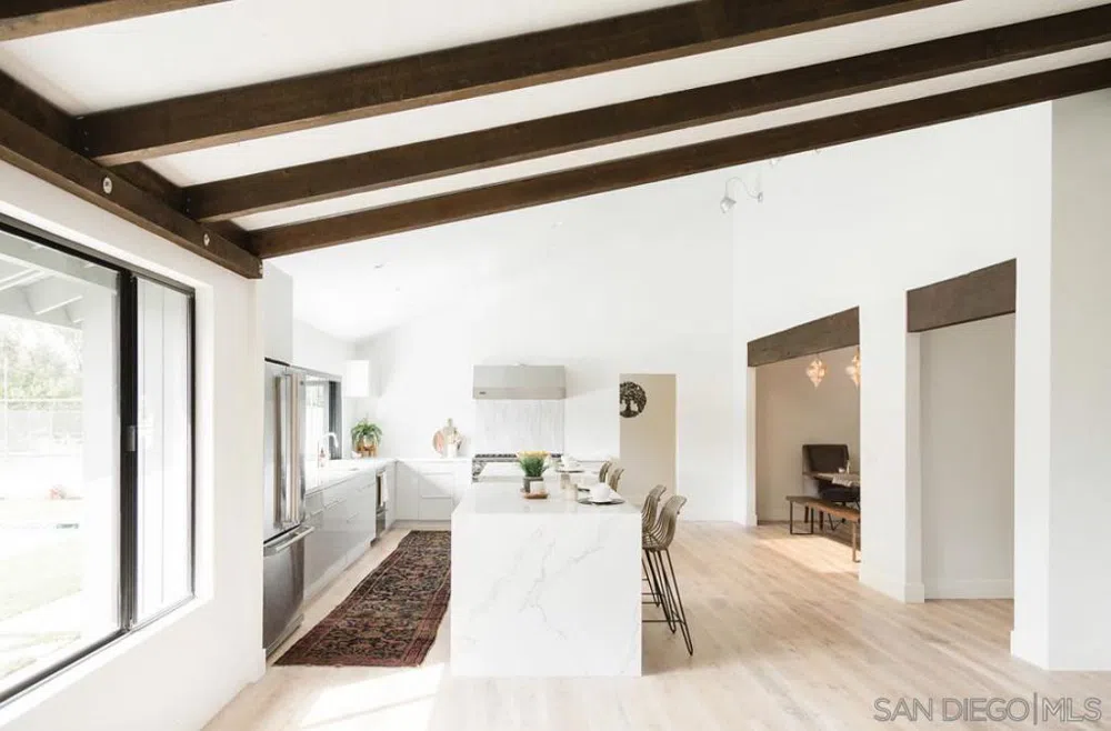 28114 Queensbridge Rd Valley Center, CA 92082