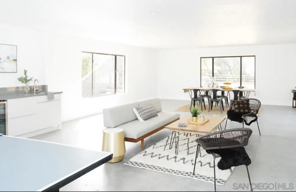 28114 Queensbridge Rd Valley Center, CA 92082