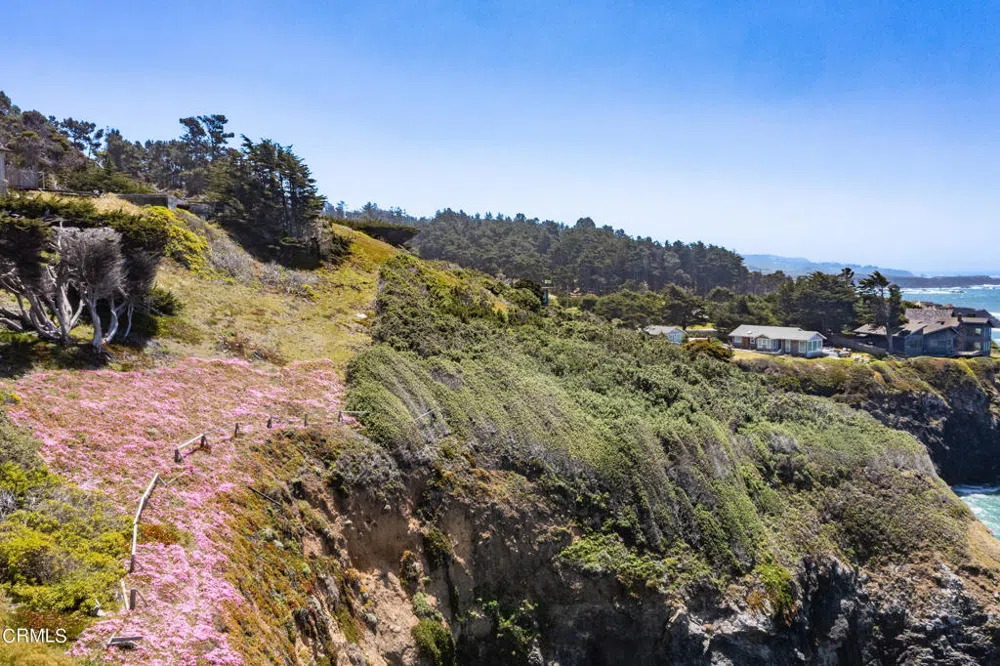 6030 Highway 1 Little River, CA 95456