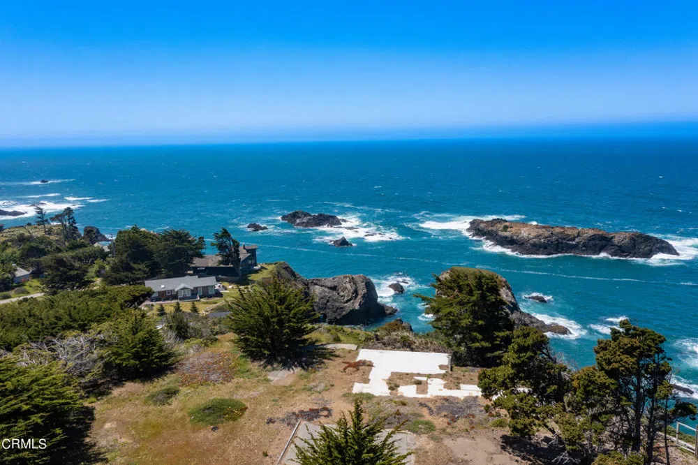 6030 Highway 1 Little River, CA 95456