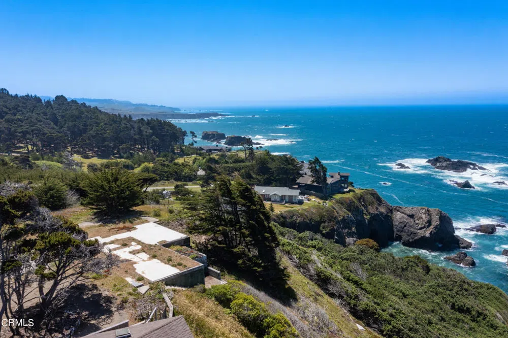 6030 Highway 1 Little River, CA 95456