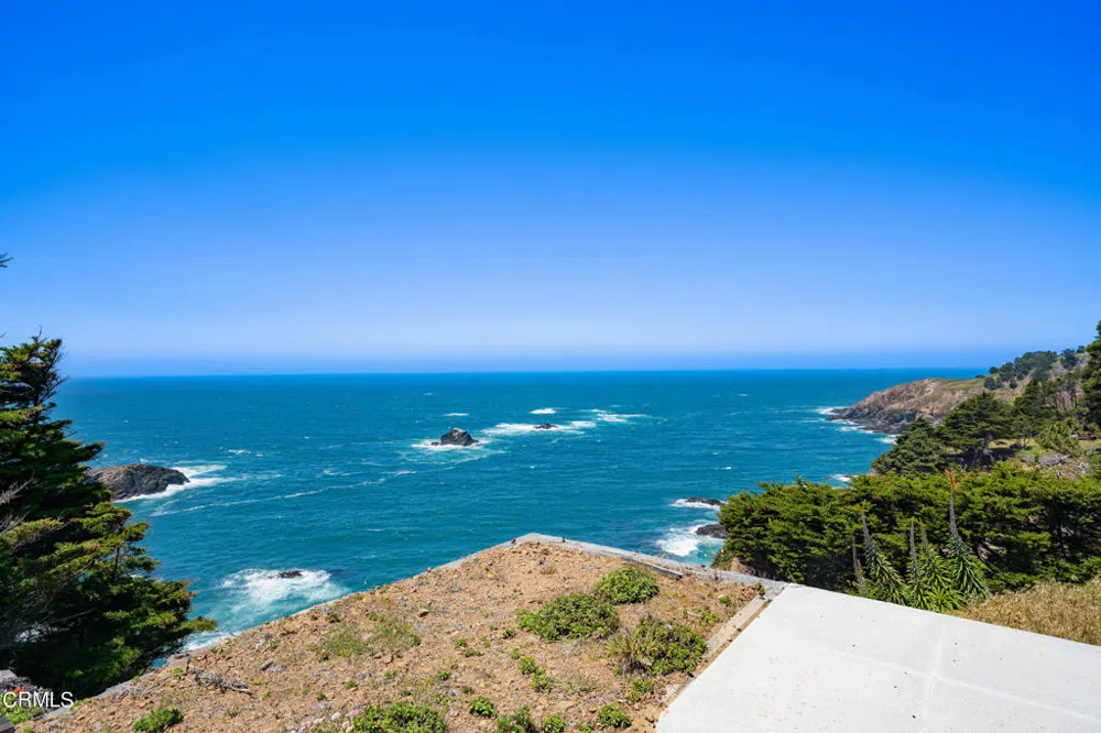6030 Highway 1 Little River, CA 95456