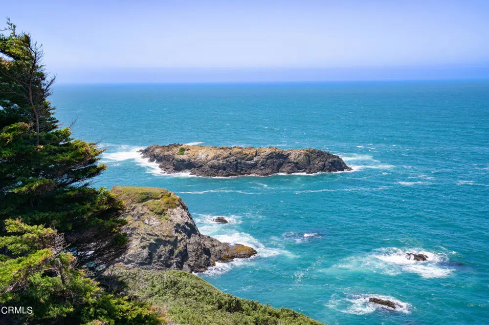 6030 Highway 1 Little River, CA 95456