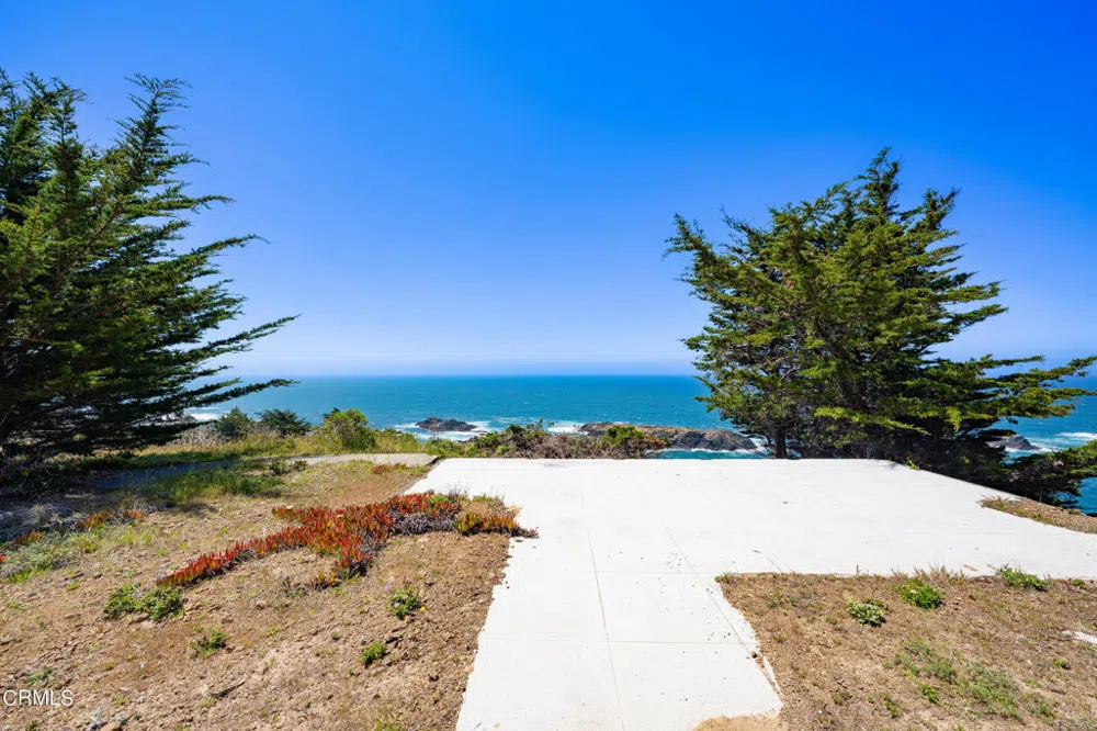 6030 Highway 1 Little River, CA 95456