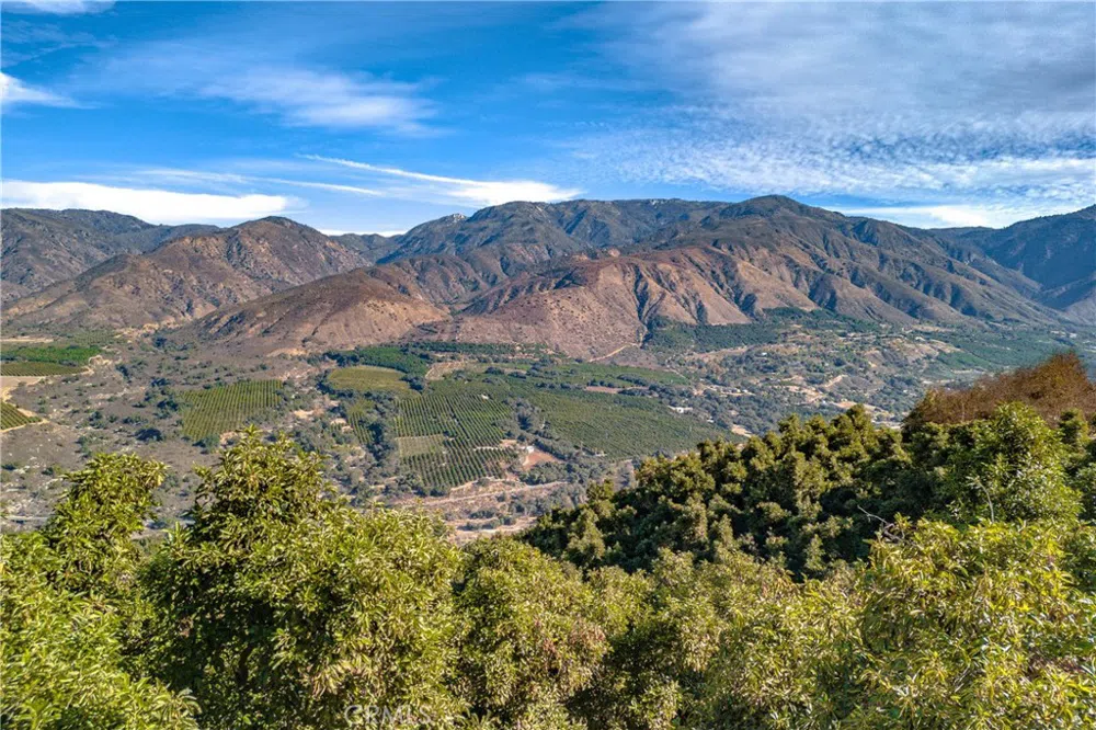 48 Pauma Ridge Road Valley Center, CA 92082