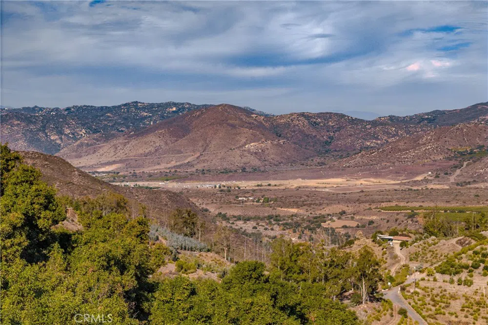 49 Maridge Road Valley Center, CA 92082