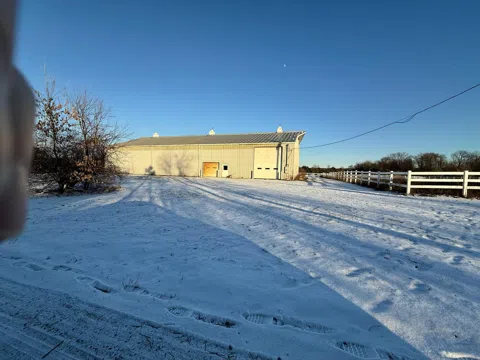 5400 13 Mile Road NE