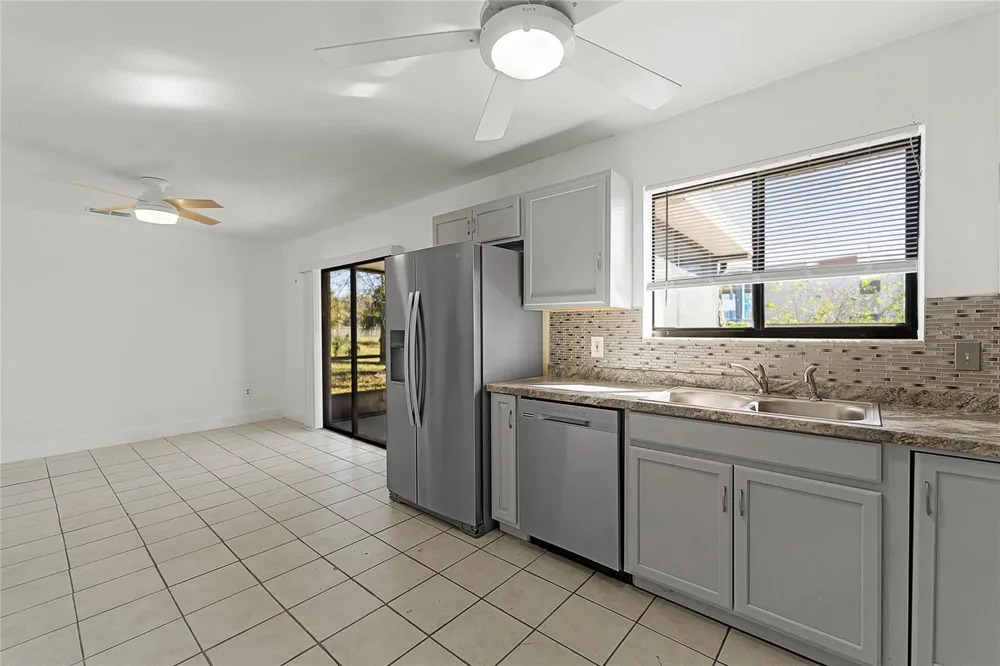 825 KOTTLE CIRCLE S Daytona Beach, FL 32114