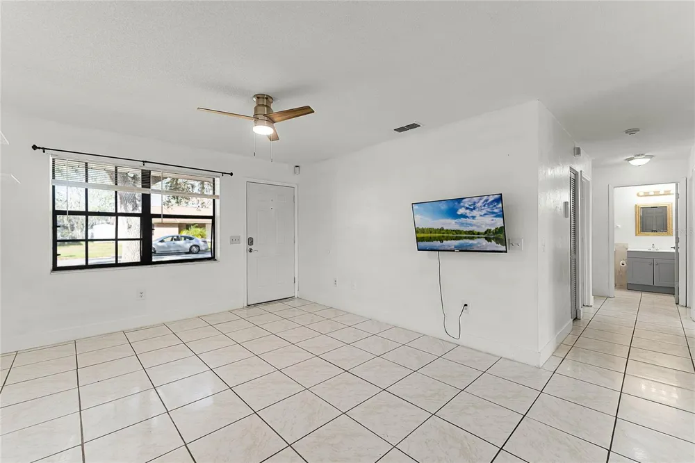 825 KOTTLE CIRCLE S Daytona Beach, FL 32114