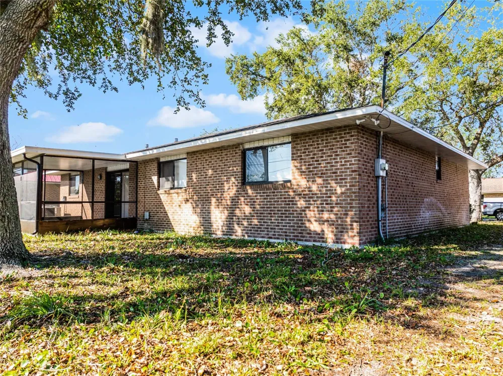 825 KOTTLE CIRCLE S Daytona Beach, FL 32114
