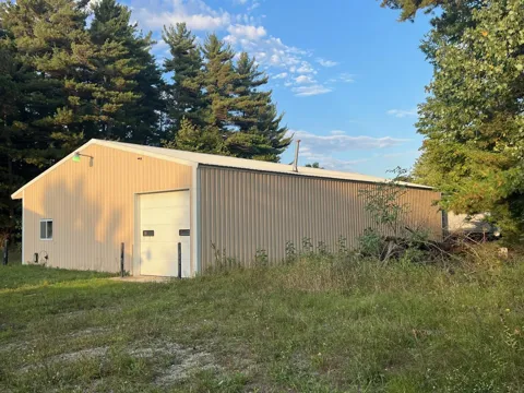 2025 E Sternberg Road
