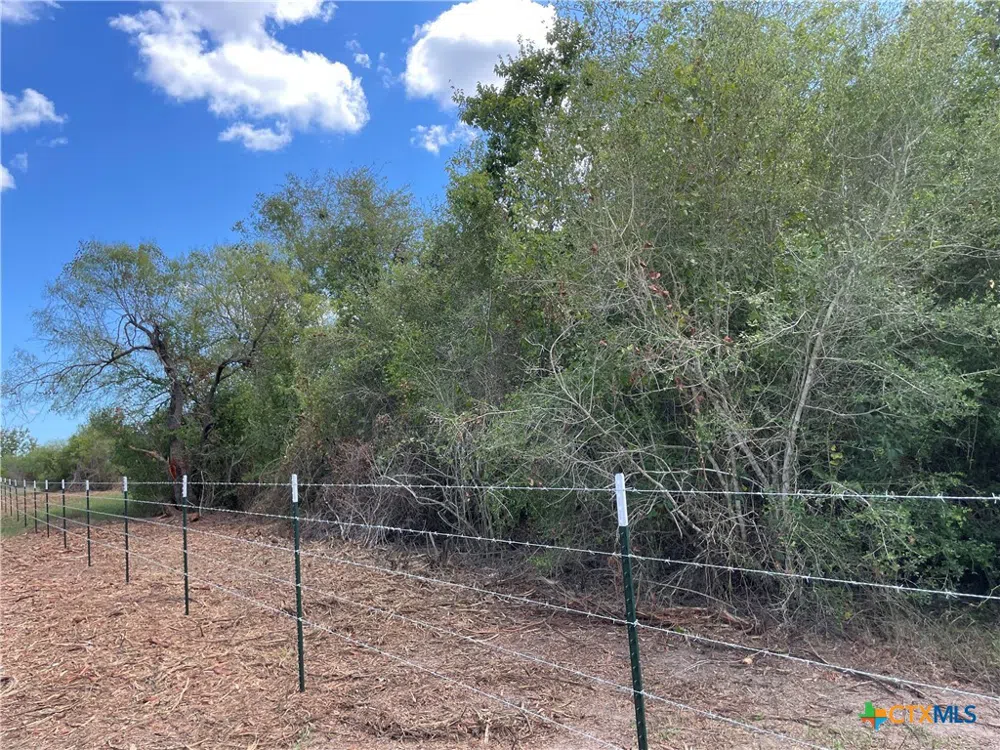 1787 FM 446 Victoria, TX 77905