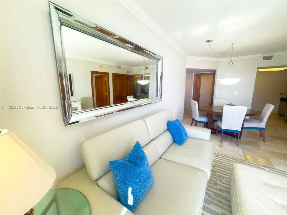 6365 Collins Ave #1506 Miami Beach, FL 33141