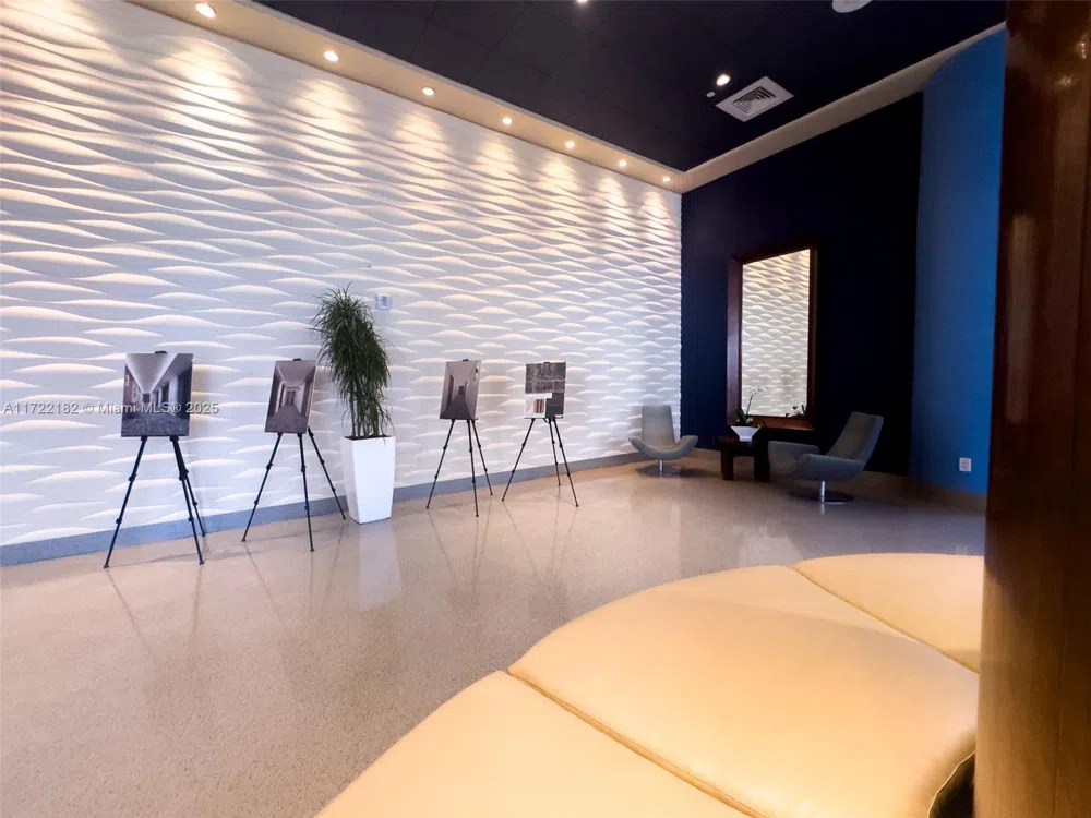 6365 Collins Ave #1506 Miami Beach, FL 33141