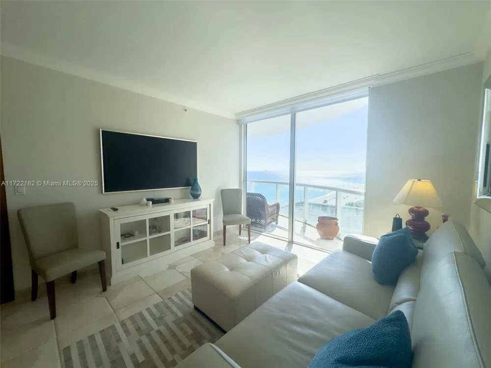 6365 Collins Ave #1506 Miami Beach, FL 33141