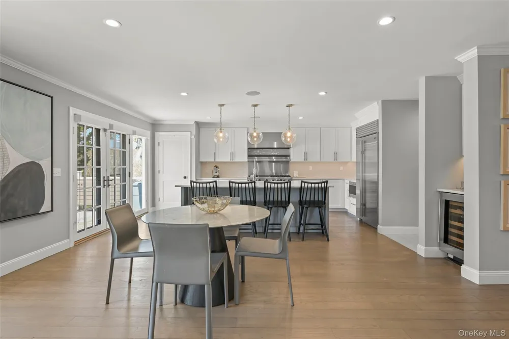 245 Oneck Lane Westhampton Beach, NY 11978