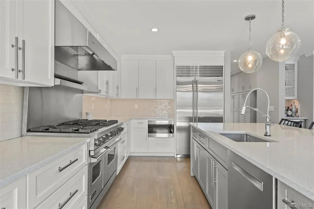 245 Oneck Lane Westhampton Beach, NY 11978