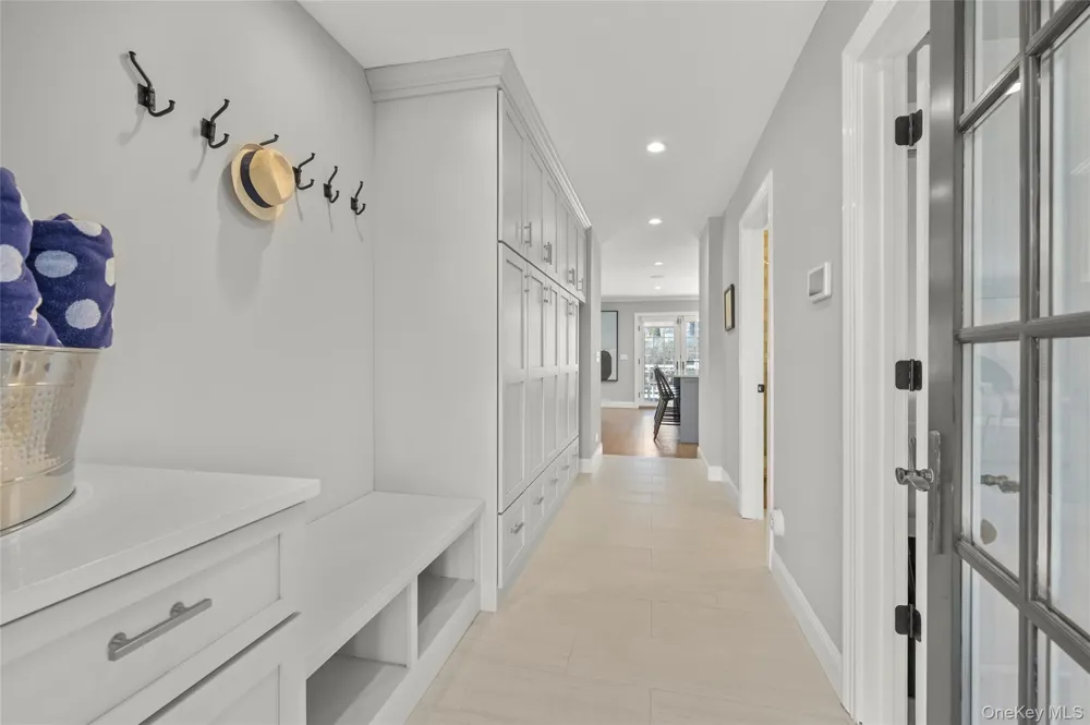 245 Oneck Lane Westhampton Beach, NY 11978