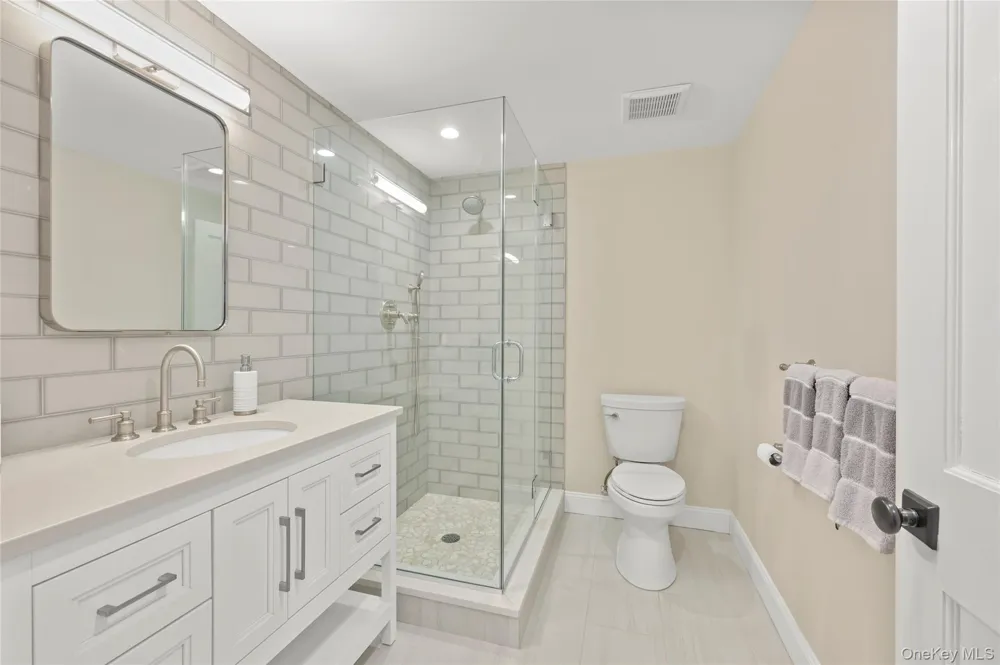 245 Oneck Lane Westhampton Beach, NY 11978