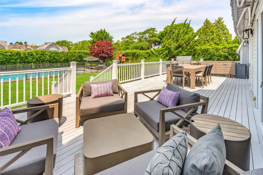 245 Oneck Lane Westhampton Beach, NY 11978
