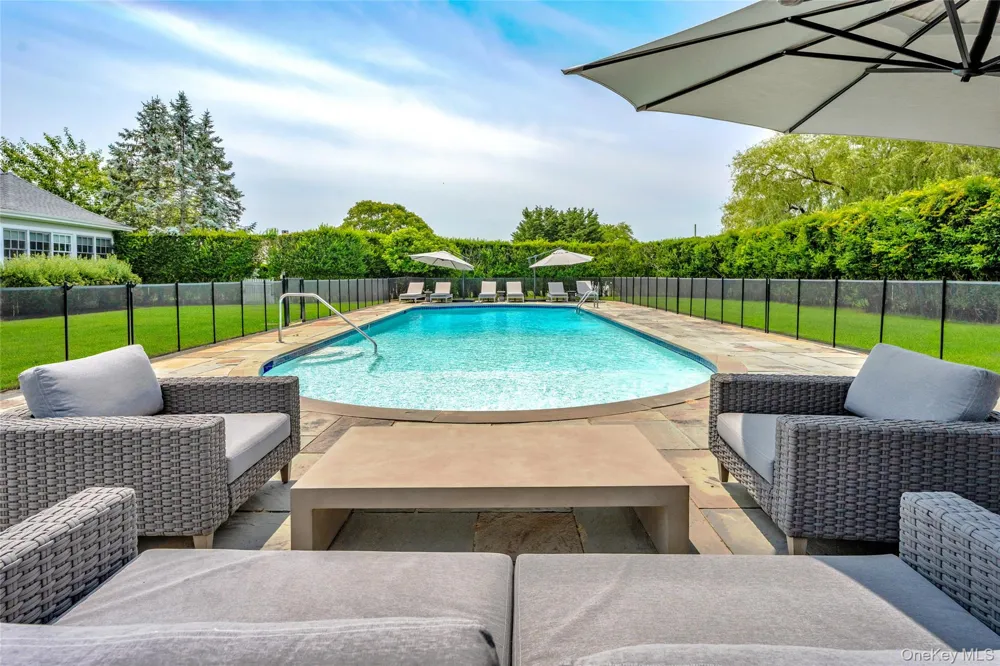 245 Oneck Lane Westhampton Beach, NY 11978