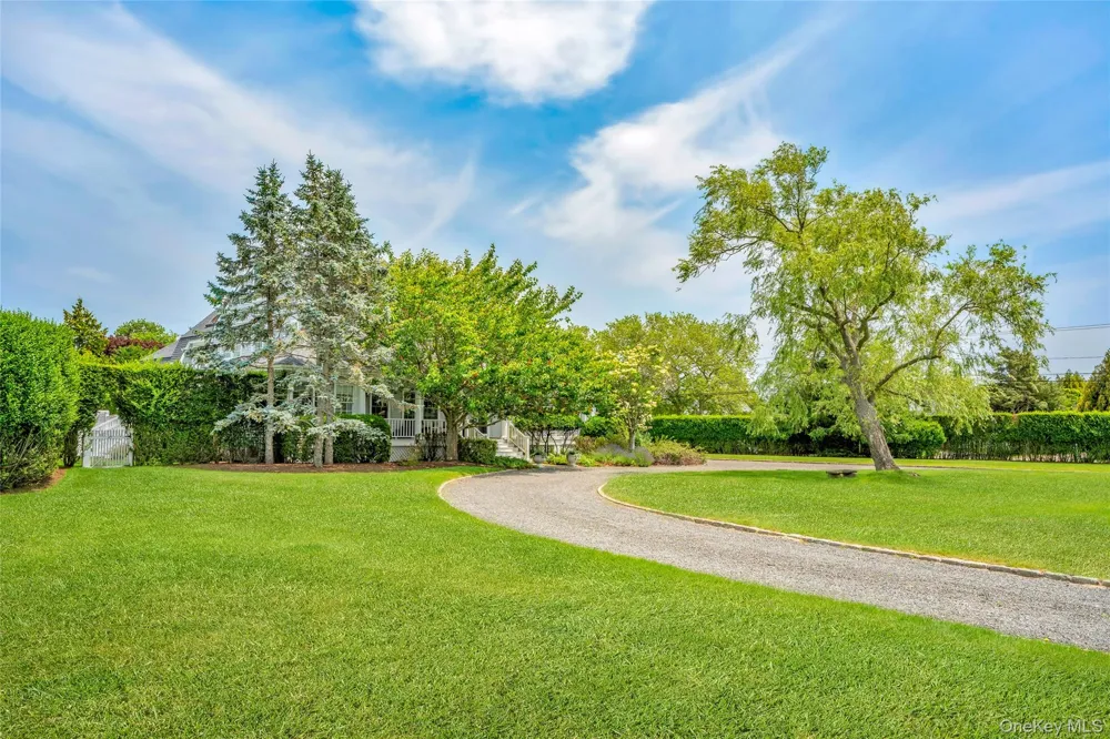 245 Oneck Lane Westhampton Beach, NY 11978