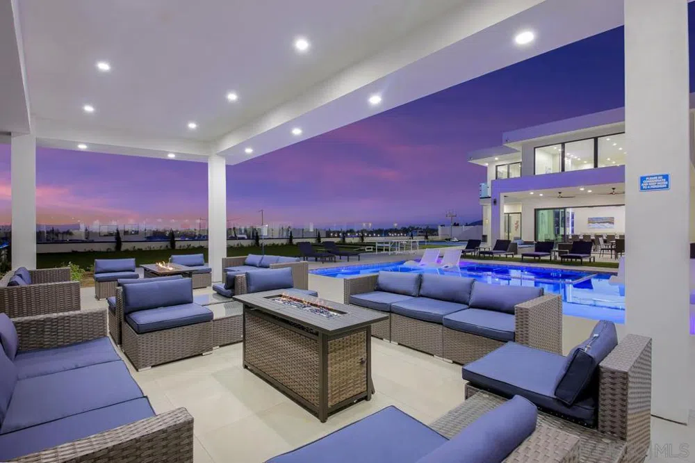 35298 Calle Campo Temecula, CA 92592