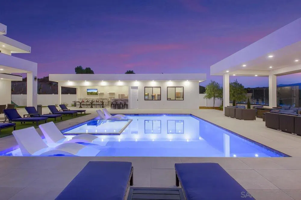 35298 Calle Campo Temecula, CA 92592