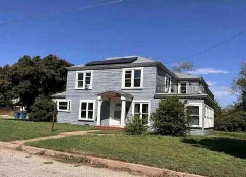 801 Thomas Street