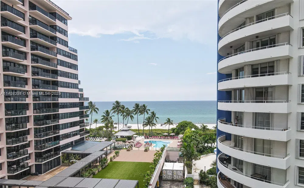 5161 Collins Ave #812 Miami Beach, FL 33140