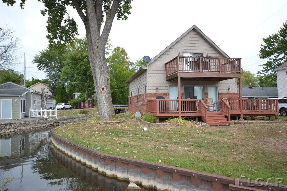 11320 W Ferndale Drive Rollin Township, MI 49253