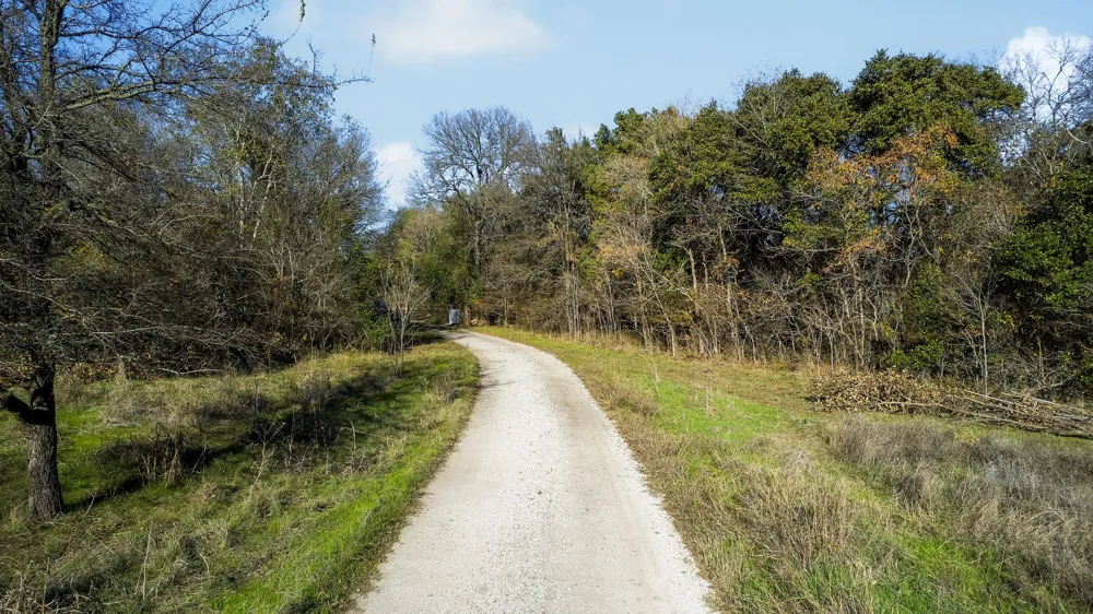 12406 Wirth Road Manchaca, TX 78652