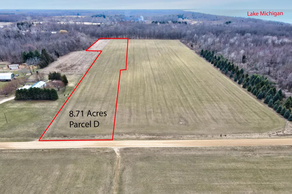 118th Avenue Fennville, MI 49408